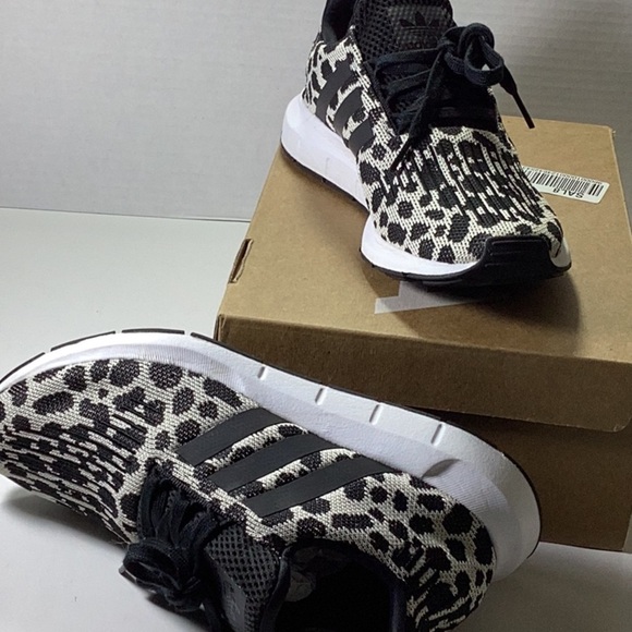 adidas Swift Run Raw White/Core Black/Carbon - Picture 7 of 7